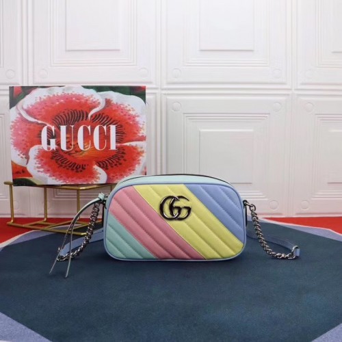 Чанта през рамо Gucci GG Marmont Matelasse 447632 Многоцветна
