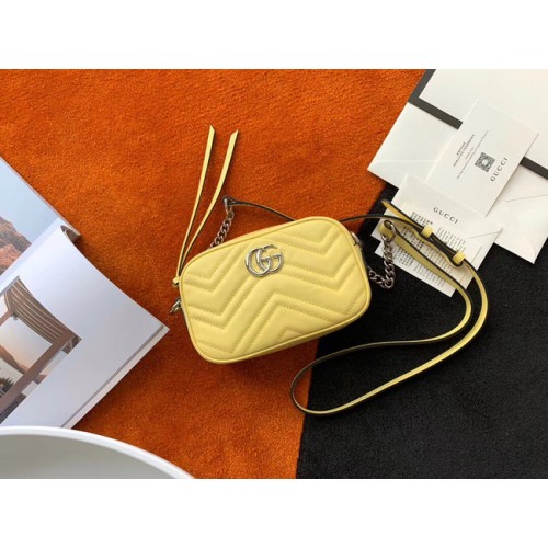 Чанта за рамо Gucci GG Marmont Matelasse samll 447632 жълта