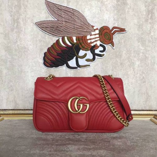 Чанта през рамо Gucci GG Marmont Sheenskin 443497A червена