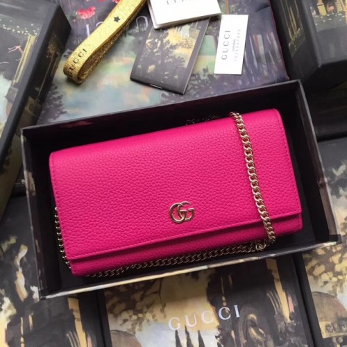 Кожен портфейл с верижка Gucci GG Marmont 546585 розов
