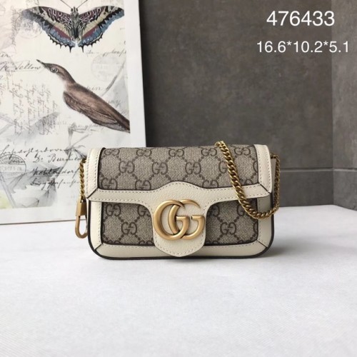 Мини чанта през рамо Gucci GG Supreme canvas 476433 бяла