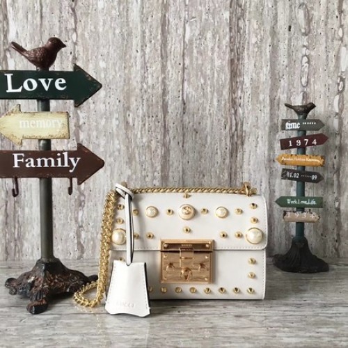 Чанта за през рамо Gucci Padlock от телешка кожа 432182 бяла