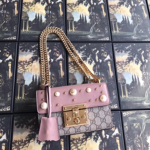 Малка чанта за през рамо Gucci Padlock GG Pearl A409487 розова