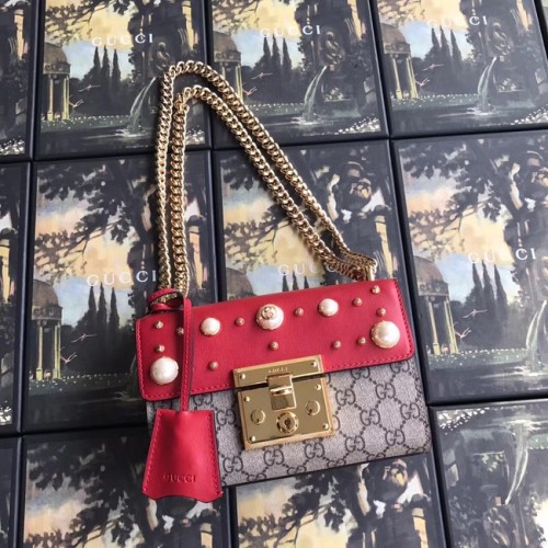 Малка чанта за през рамо Gucci Padlock GG Pearl A409487 червена