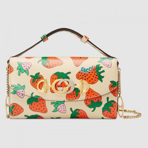 Мини чанта Gucci Zumi Strawberry print 564718