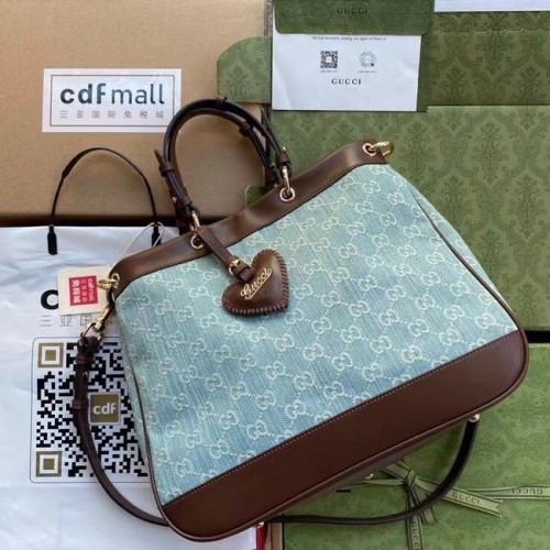 Чанта през рамо Gucci 688666 от плат