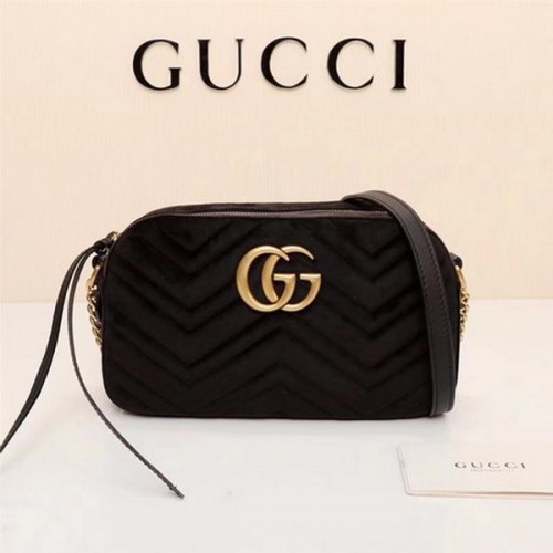 Чанта през рамо Gucci GG Marmont Matelasse от кадифе 447632 черна