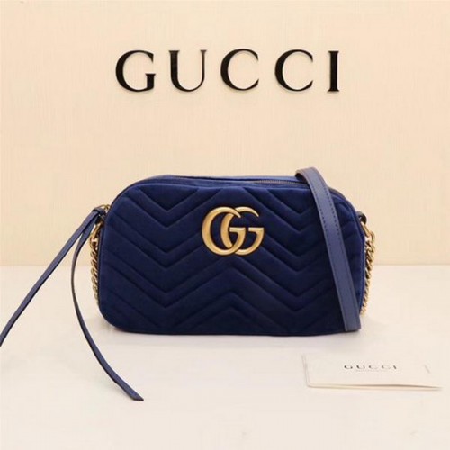 Чанта през рамо Gucci GG Marmont Matelasse от кадифе 447632 в кралски цвят