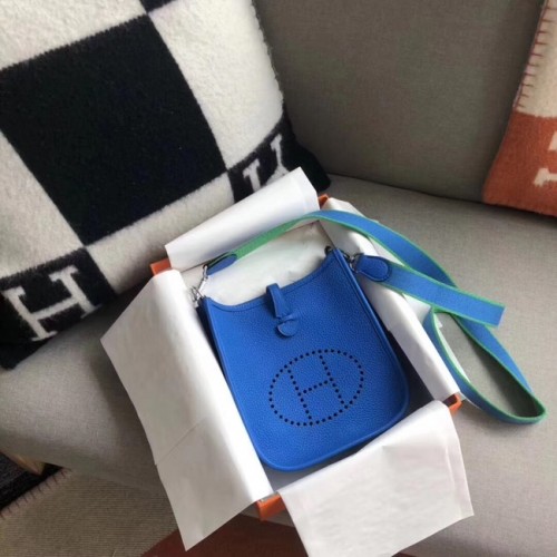 Hermes Evelyne оригинална кожена мини чанта през рамо H15698 синя