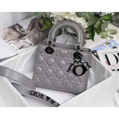 Чанта LADY DIOR MY ABCDIOR от агнешка кожа Cannage M0538I сива
