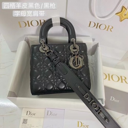 Чанта LADY DIOR MY ABCDIOR от агнешка кожа Cannage M0538I черна