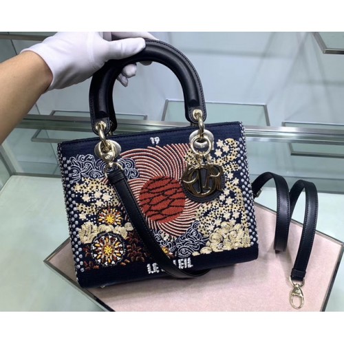 LADY DIOR бродирана едър косъм кожа M0565-2