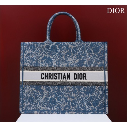 ГОЛЯМА ЧАНТА ЗА КНИГИ DIOR С Бродиране M1297ZRU-2