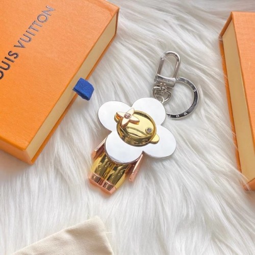 Чанта Louis Vuitton CRAFTY VIVIENNE с висулка и ключодържател M69720