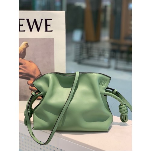 Чанта Loewe Lucky Bags от кожа LE0556 зелена