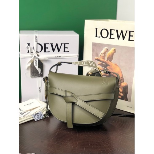 Малка чанта през рамо Loewe Original Leather 8087 черно-зелена