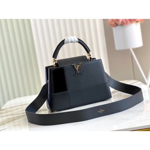Чанта Louis Vuitton CAPUCINES BB M48867 черна