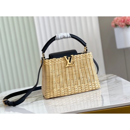 Чанта Louis Vuitton CAPUCINES BB M55011 черна