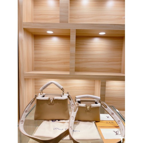 Чанта Louis Vuitton CAPUCINES BB MM Wool M58608 Nude