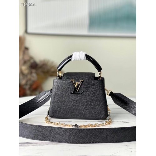 Чанта Louis Vuitton CAPUCINES MINI M59065 черна