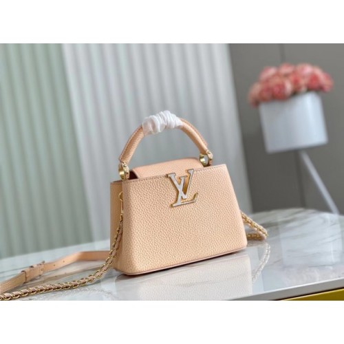 Louis Vuitton CAPUCINES MINI M81190 кремави