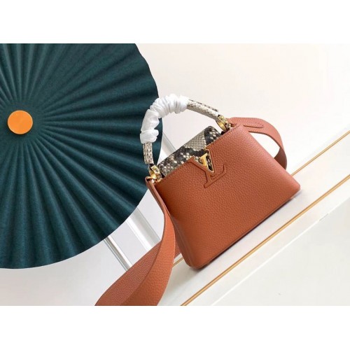 Чанта Louis Vuitton CAPUCINES оригинална кожа PM M96467 кафява