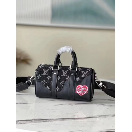 Чанта Louis Vuitton CITY KEEPALL M90689 черна