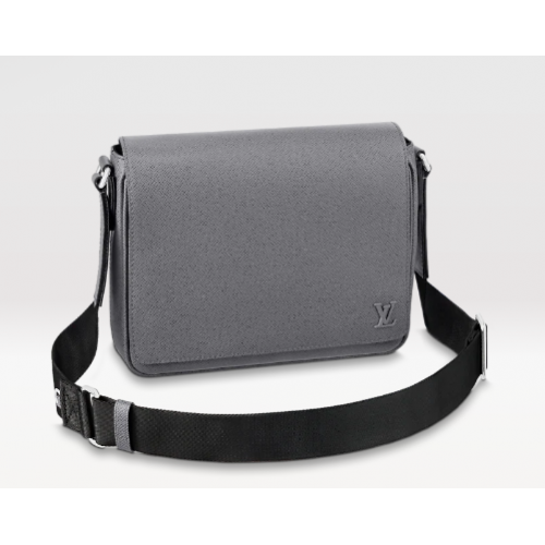 Чанта Louis Vuitton DISTRICT PM M30851 Glacier