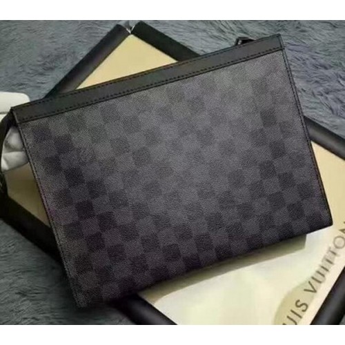Чанта за тоалетни принадлежности Louis Vuitton Damier Graphite Canvas 26 N41696