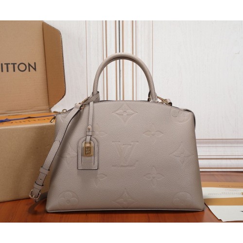 Чанта Louis Vuitton GRAND PALAIS M45833 в гълъбово сиво