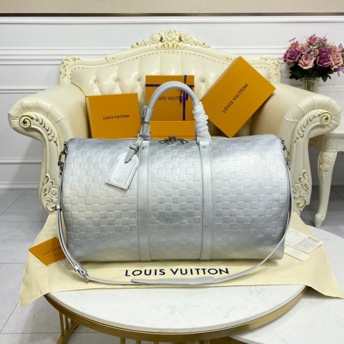 Чанта Louis Vuitton KEEPALL BANDOULIERE 55 M58041 сребриста