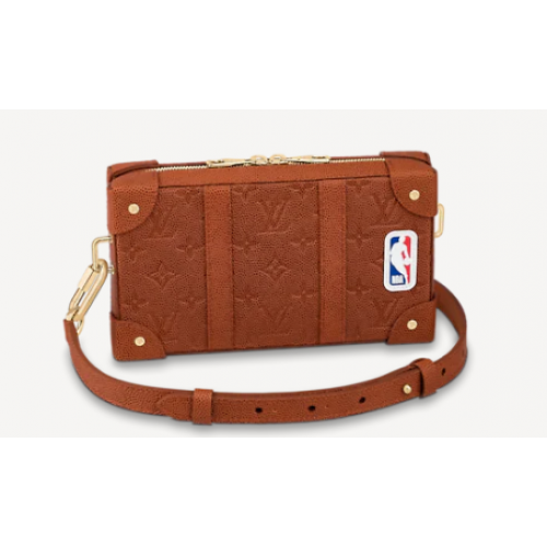 Louis Vuitton Чанта Louis VuittonXNBA SOFT TRUNK WEARABLE WALLET M80549 Кафява
