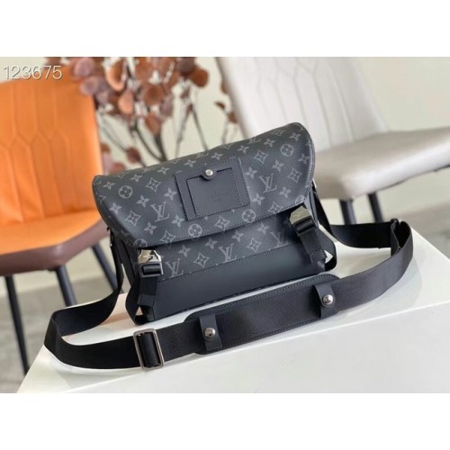 Чанта Louis Vuitton MESSENGER M40511 черна