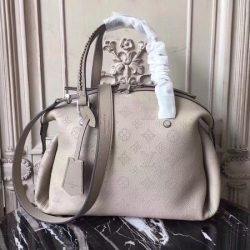 Кожена чанта Louis Vuitton Mahina ASTERIA M54671 OffWhite