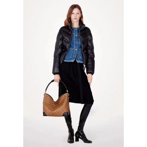 Чанта Louis Vuitton Monogram Canvas TRIANGLE SOFTY 44130