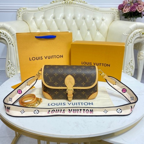 Чанта Louis Vuitton Monogram Canvas M45985