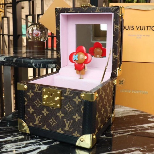 Кутия за бижута Louis Vuitton Monogram Canvas Music M7896