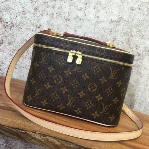 Пудреница Louis Vuitton Monogram Canvas 42265