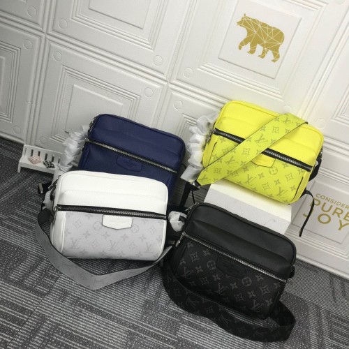 Чанта Louis Vuitton Monogram Eclipse Original Leather Messenger 30233