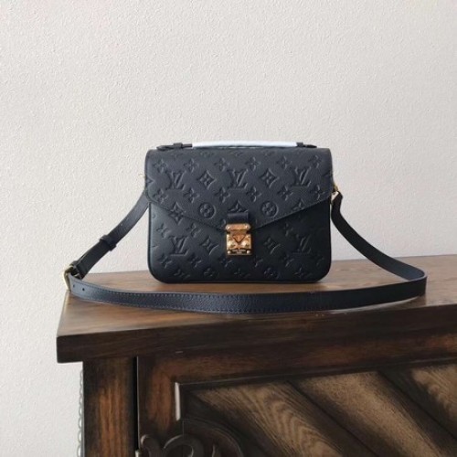 Мъжка чанта Louis Vuitton с монограм Empreinte M41486 Черна