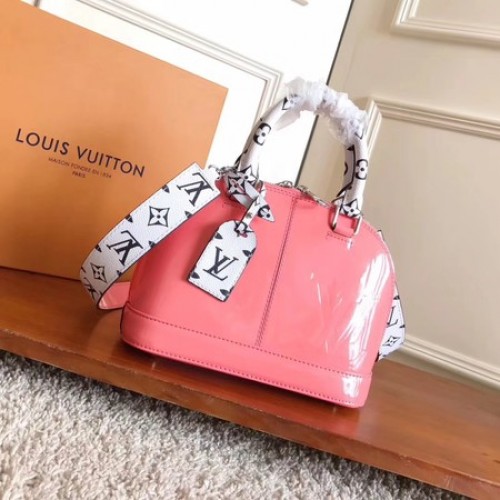 Louis Vuitton монограм Vernis ALMA BB M54704 розово