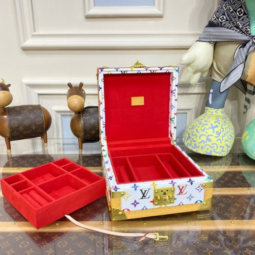 Калъф за бижута Louis Vuitton NICE M44185 бял