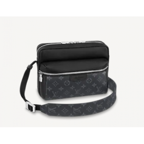 Чанта Louis Vuitton OUTDOOR MESSENGER M30233 черна