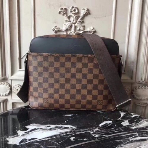 Чанта Louis Vuitton DAYTON REPORTER MM N41568