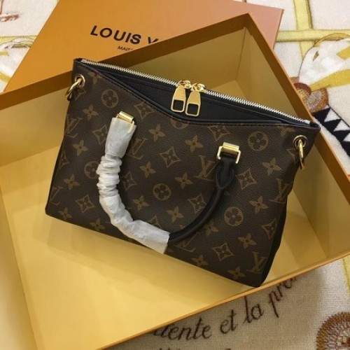Louis Vuitton оригинална монограмна платнена чанта Pallas M42961 черна