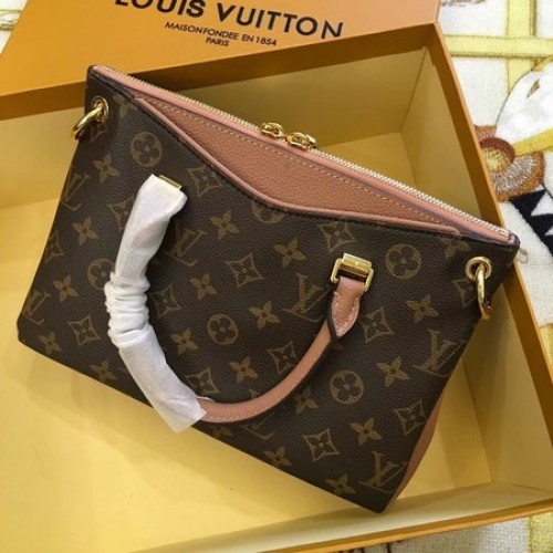 Louis Vuitton оригинална монограмна платнена чанта Pallas M42961 камила