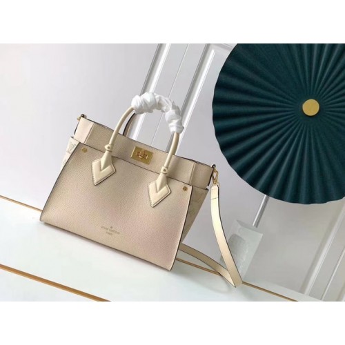 Louis Vuitton Оригинална чанта ON MY SIDE M53823 Бежова