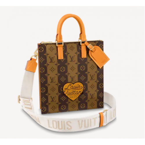 Чанта Louis Vuitton с платина и кръст M45969