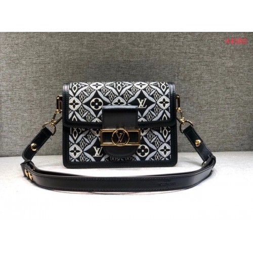 Чанта Louis Vuitton SINCE 1854 DAUPHINE MINI M57172 BLACK