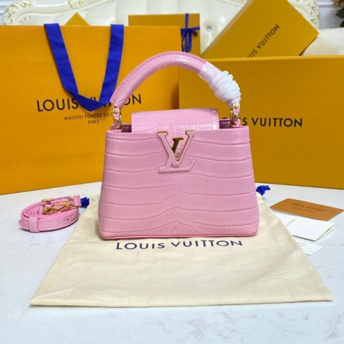 Чанта Louis Vuitton CAPUCINES MINI от крокодилска кожа M81190 розова